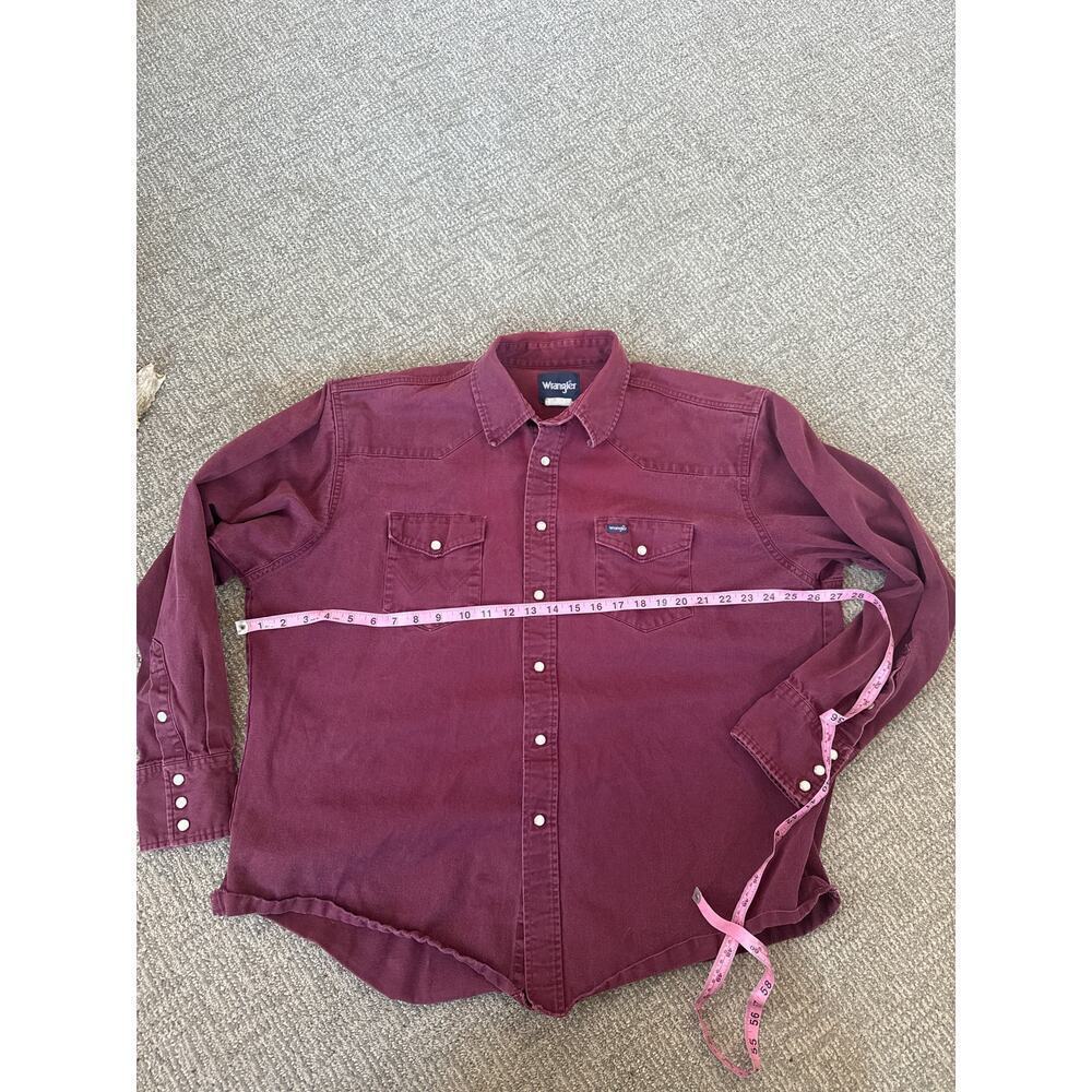 Wrangler burgundy, pearl snap, casual,‎ button-down men’s shirt size large